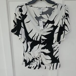 White House Black Market Black and White Top, Short Sleeve, Medium, Brand New